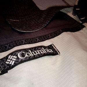 Columbia light-medium weight water proof jacket